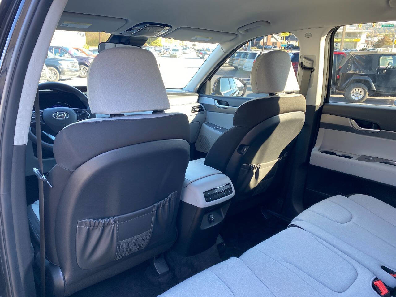 Used 2021 Hyundai Palisade SE image 20