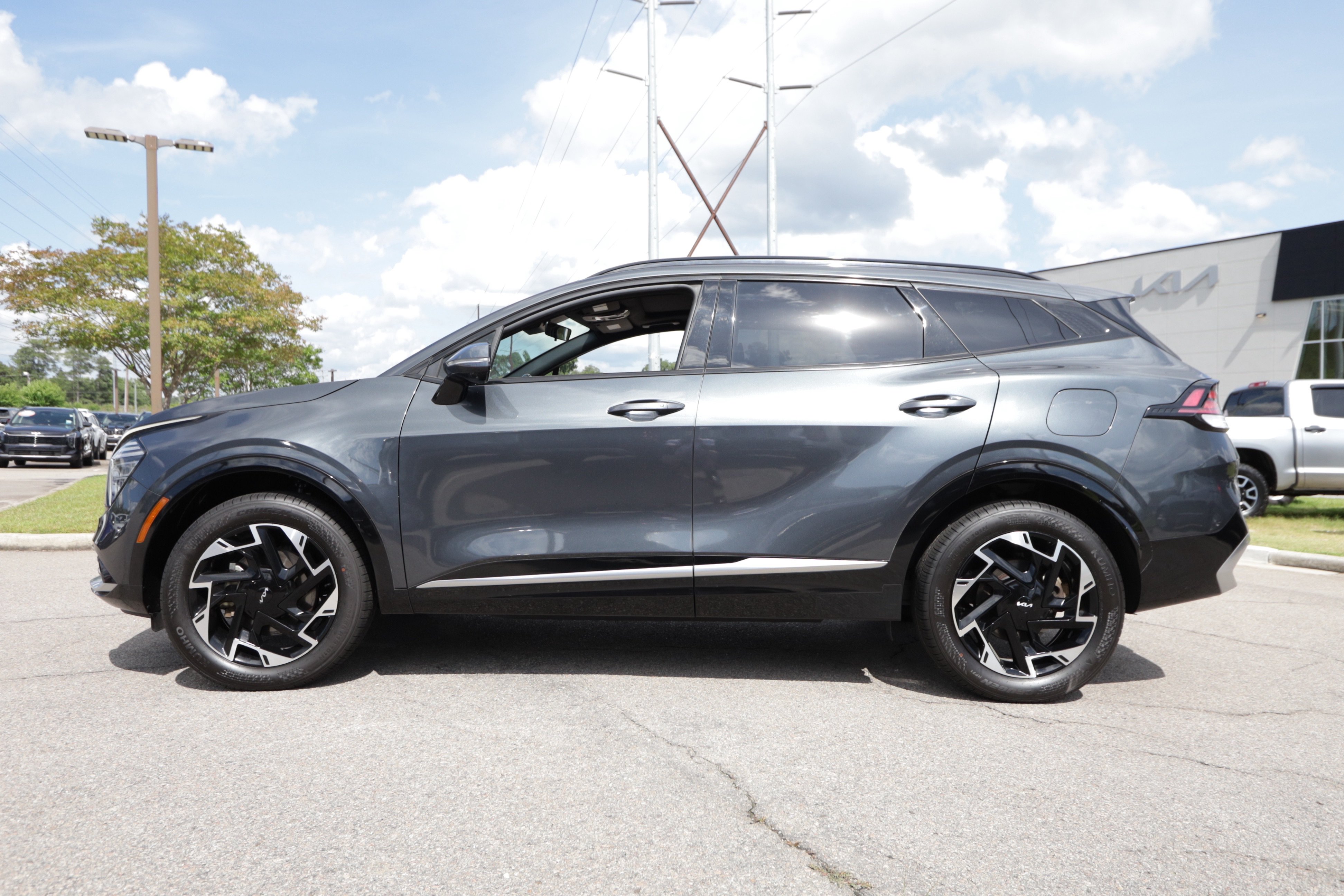 Used 2023 Kia Sportage SX AWD/4WD image 4