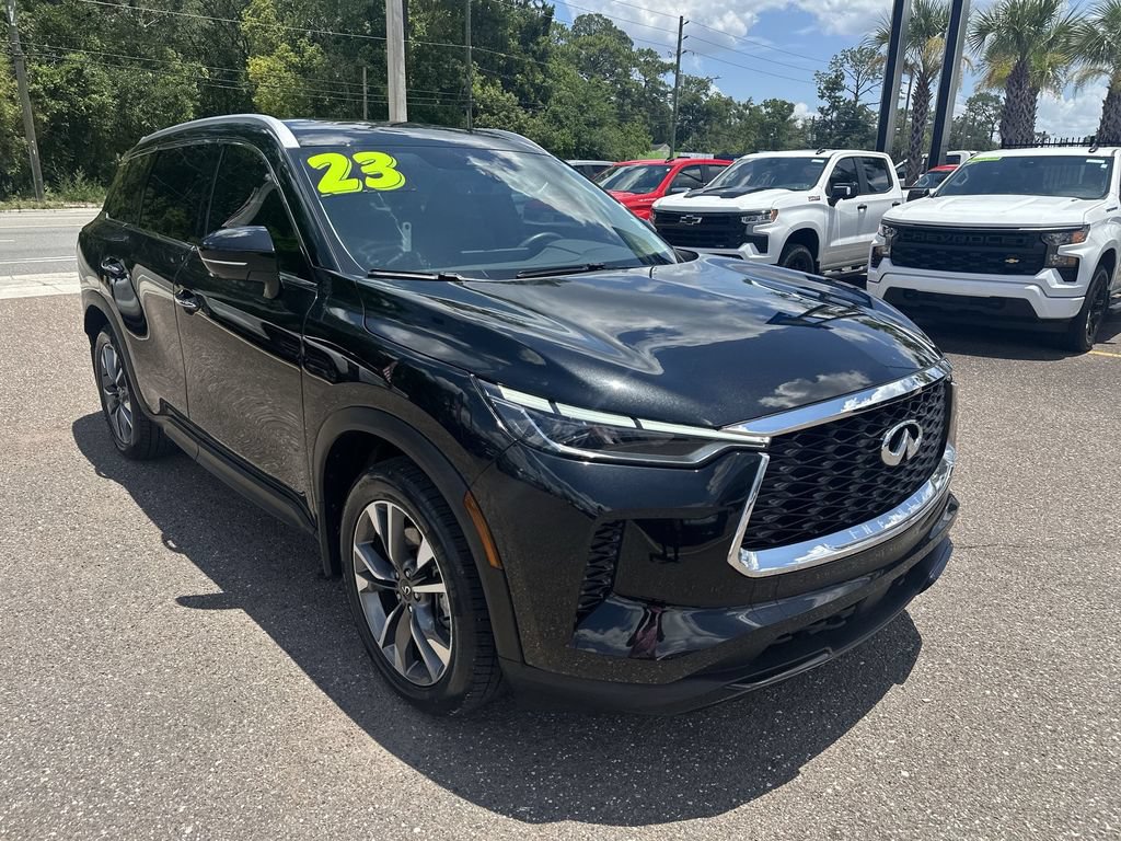 Used 2023 INFINITI QX60 Luxe w/ Cargo Package FWD image 10