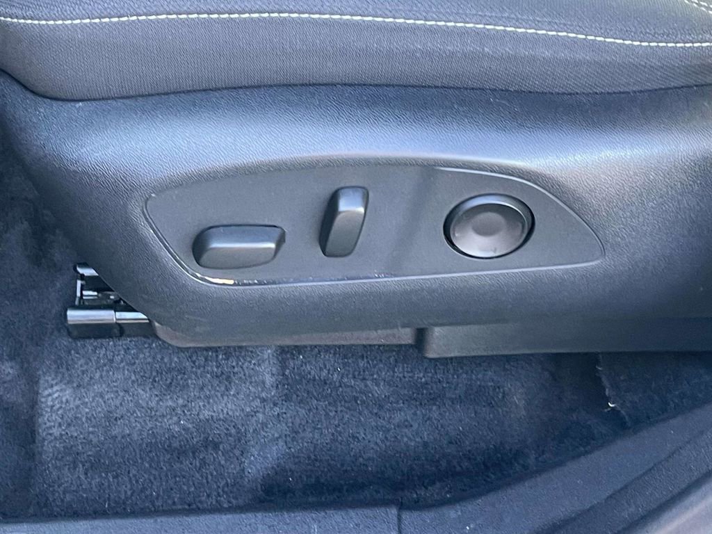 Used 2024 Chevrolet Traverse LT image 26