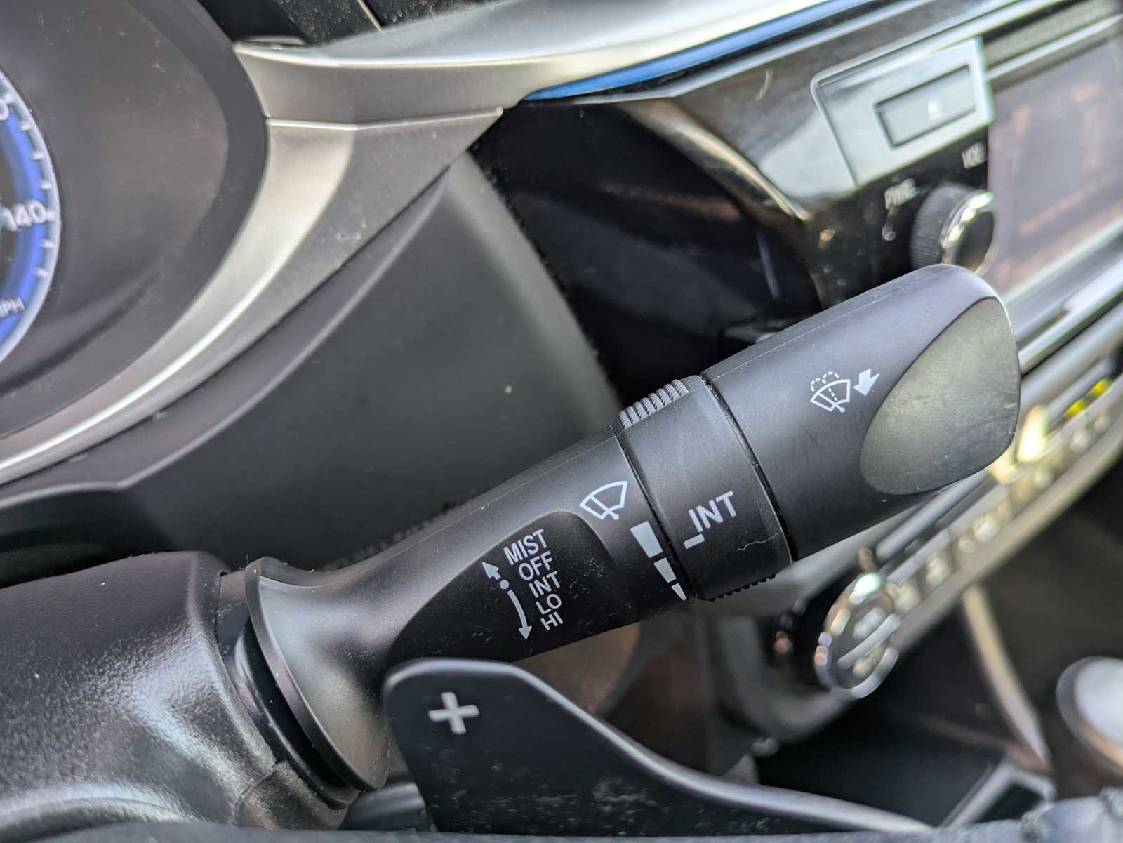 Used 2015 Toyota Corolla S image 23