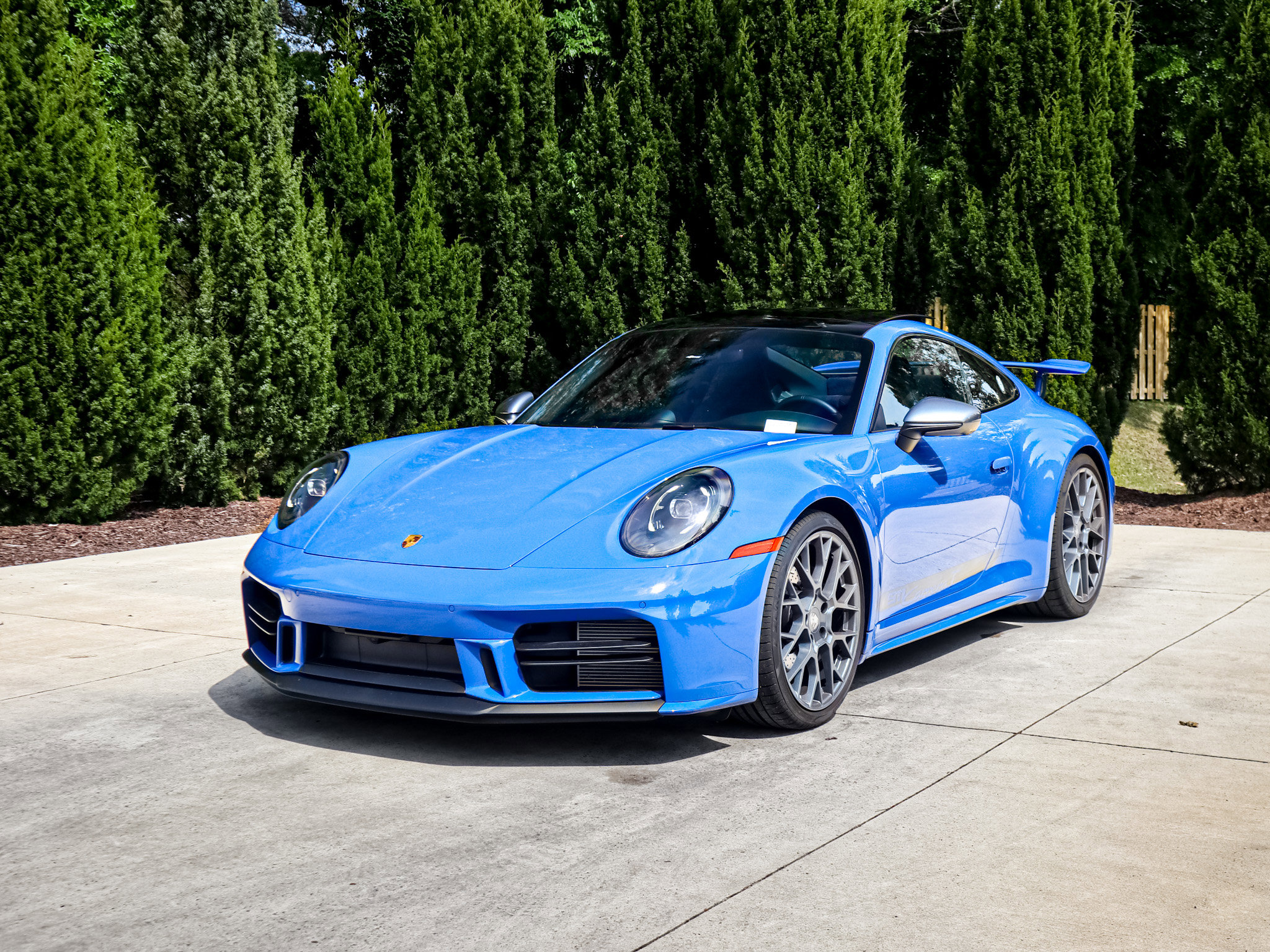 Used 2025 Porsche 911 Carrera T RWD image 5
