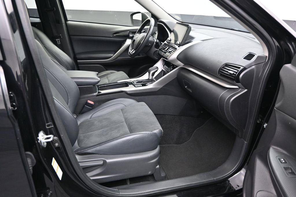 Used 2025 Mitsubishi Eclipse Cross SE AWD/4WD image 24