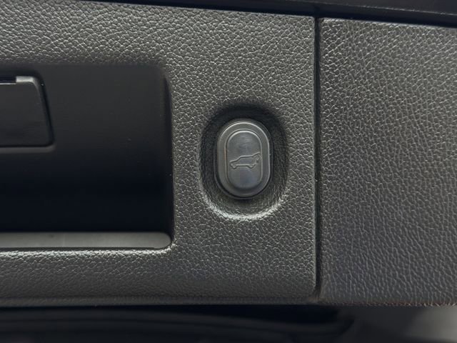 Used 2020 Chevrolet Tahoe Premier w/ Premier Plus Edition image 35