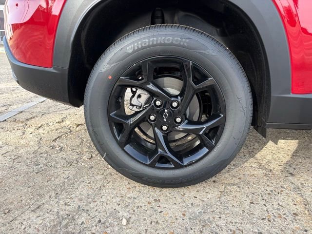 New 2026 Chevrolet Trax LT w/ Sunroof Package FWD image 9