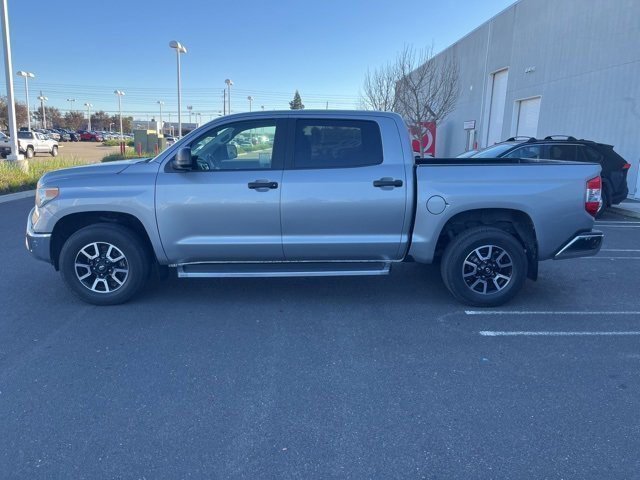 Used 2017 Toyota Tundra SR5 image 8