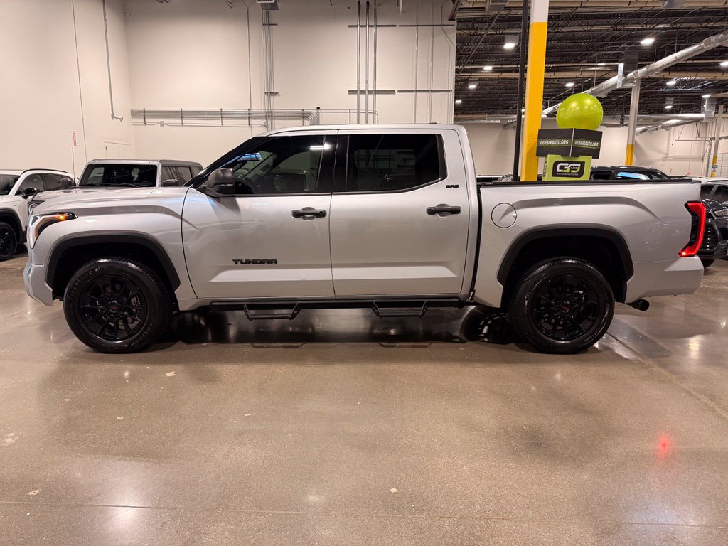 Used 2022 Toyota Tundra SR5 AWD/4WD image 8