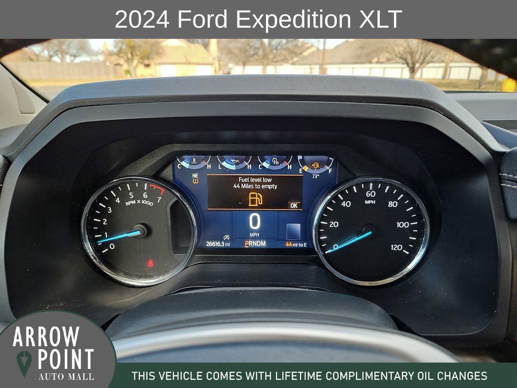 Used 2024 Ford Expedition XLT image 26
