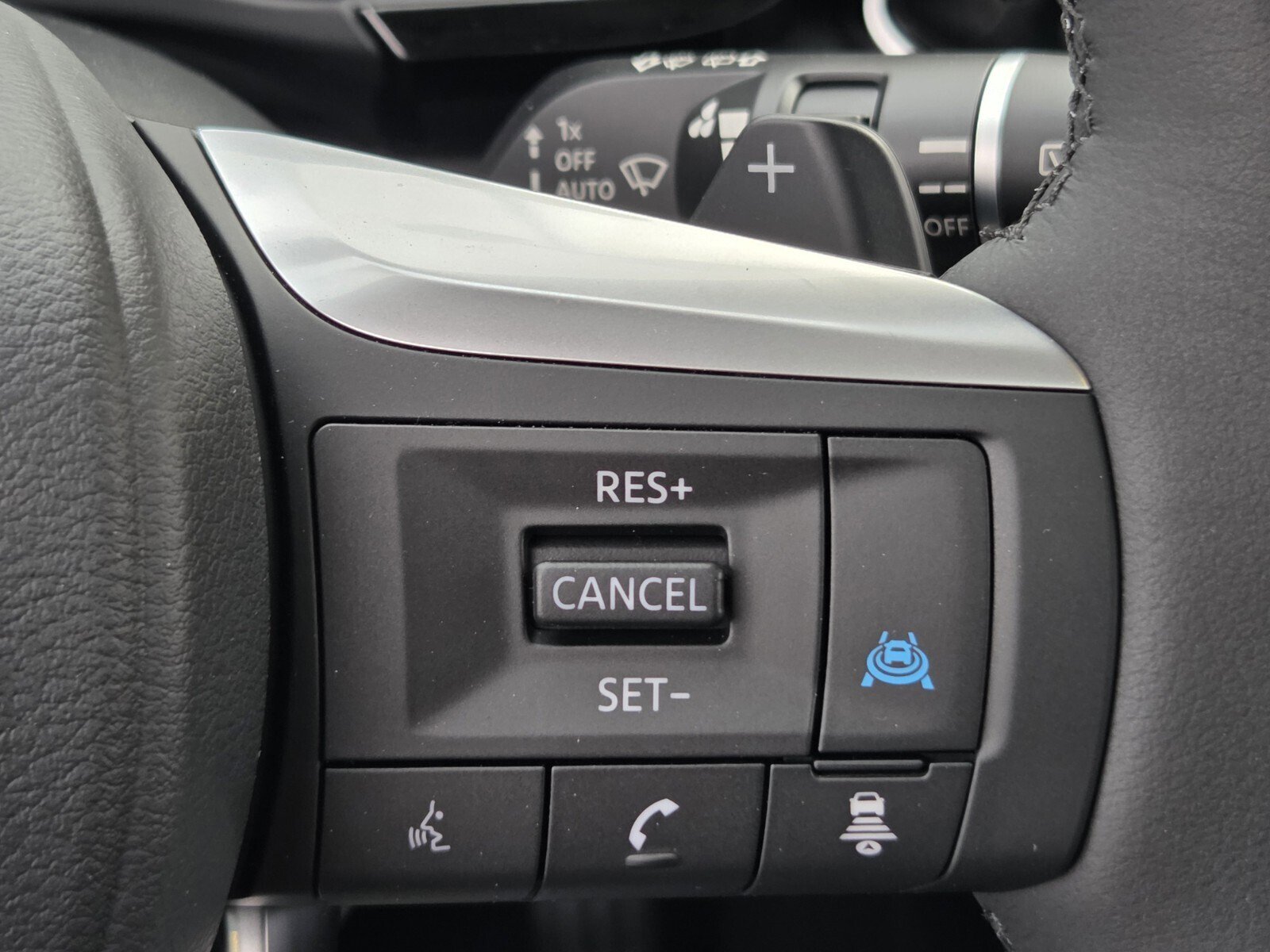 New 2026 INFINITI QX60 Luxe w/ Family Package image 21