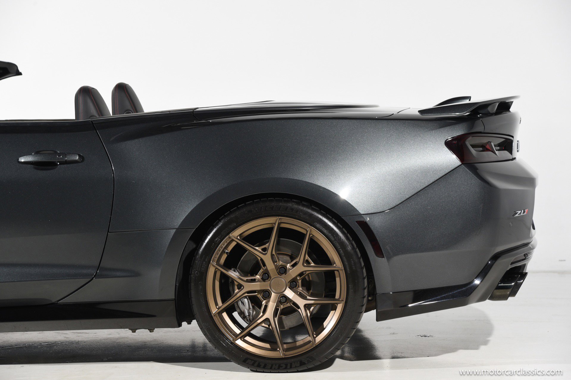 Used 2017 Chevrolet Camaro ZL1 RWD image 19
