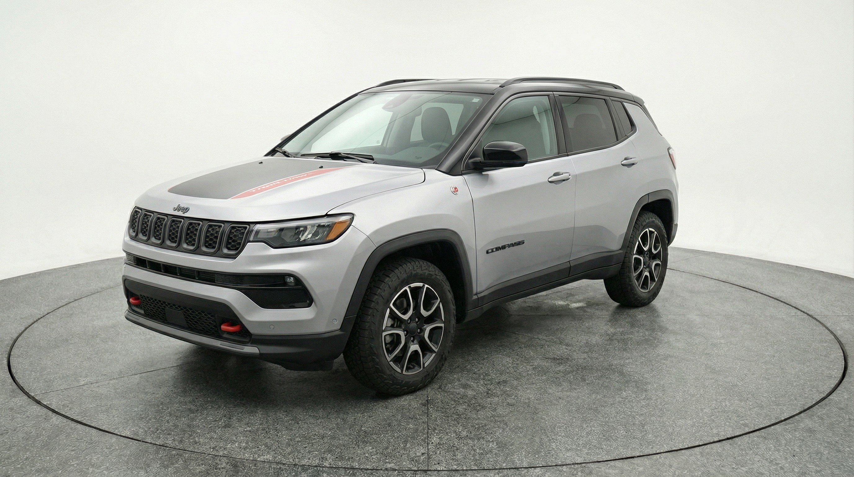 Used 2025 Jeep Compass Trailhawk w/ Trailer Tow Group AWD/4WD image 3