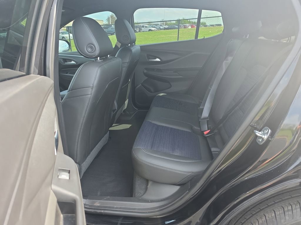 Used 2024 Buick Envista Preferred w/ Advanced Safety Package image 27