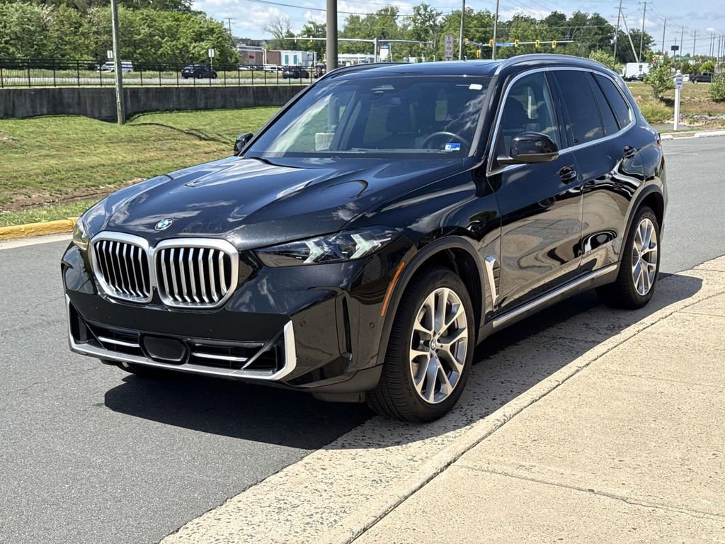 Used 2024 BMW X5 xDrive40i w/ Parking Assistance Package AWD/4WD image 21