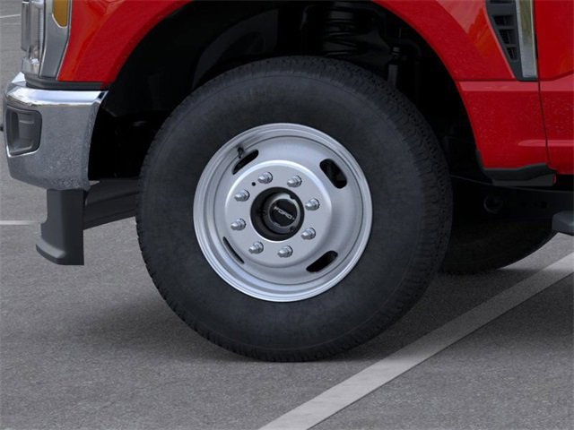New 2025 Ford F350 XL w/ XL Chrome Package image 19