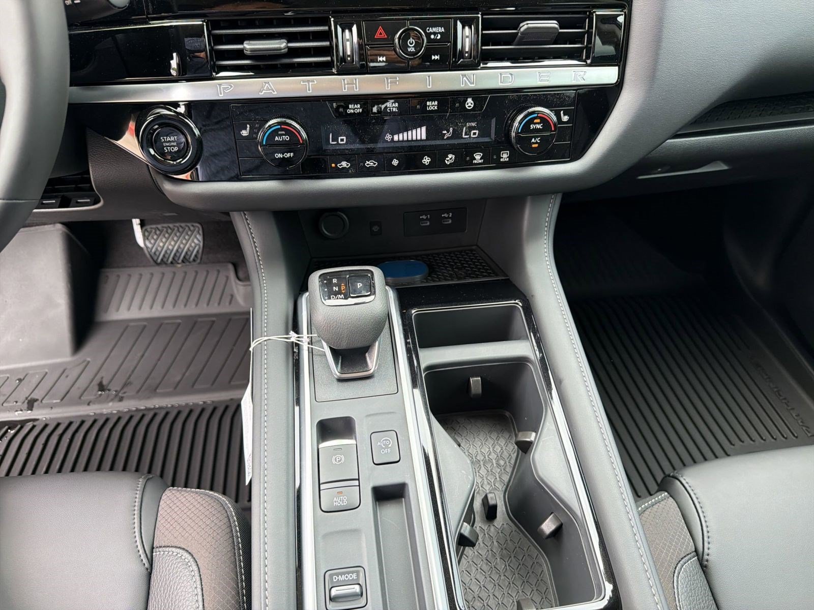 New 2026 Nissan Pathfinder SL FWD image 18