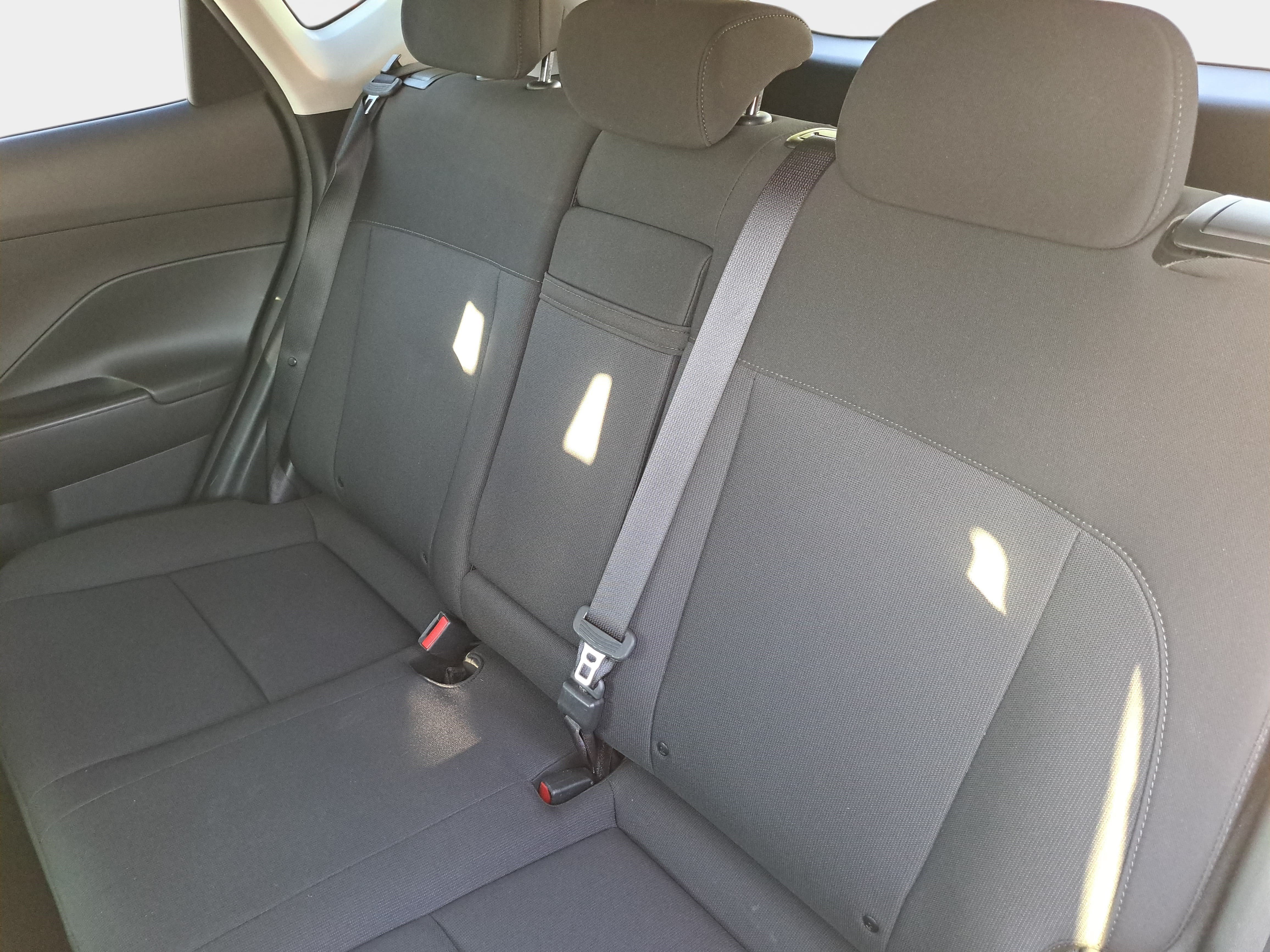 Used 2025 Hyundai Kona SEL FWD image 13
