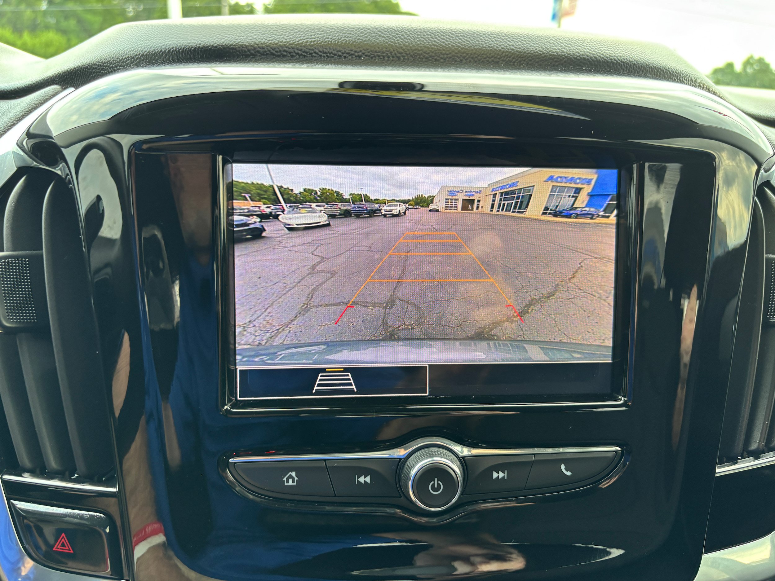 Used 2020 Chevrolet Traverse LS AWD/4WD image 22