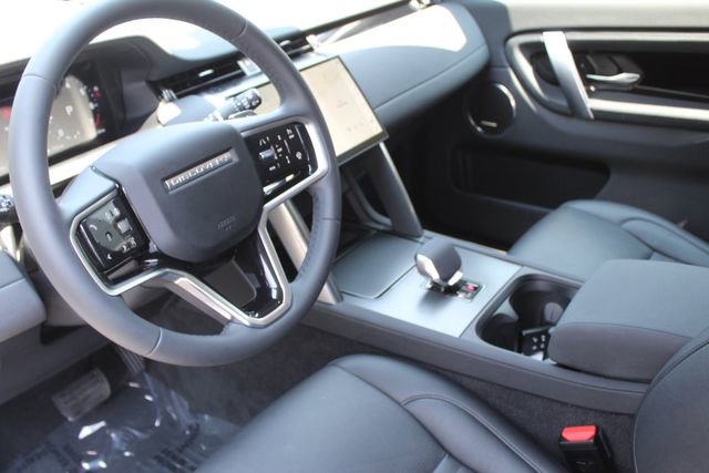Used 2024 Land Rover Discovery Sport S image 14