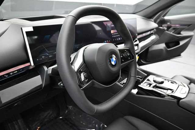 New 2027 BMW 530i xDrive w/ Premium Package AWD/4WD image 18