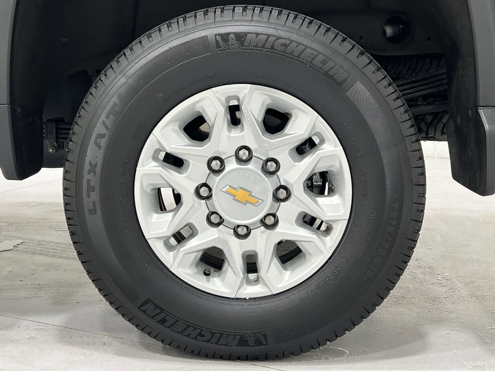 Used 2025 Chevrolet Silverado 2500 LT image 10