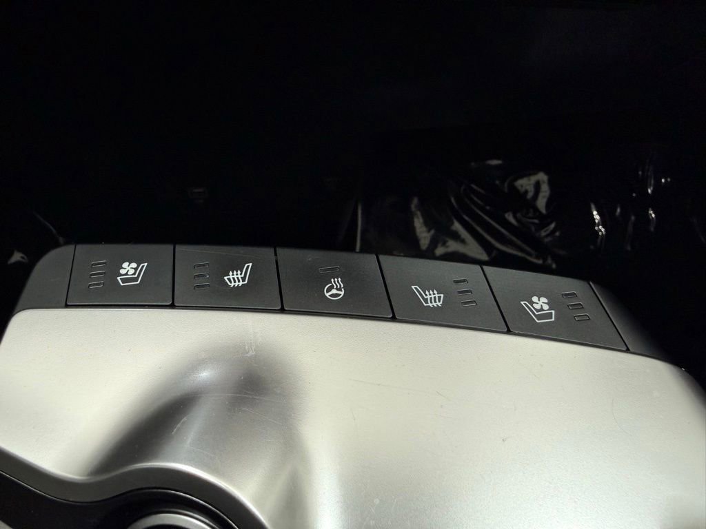 Used 2022 Kia EV6 Wind w/ Wind Technology Package AWD/4WD image 40