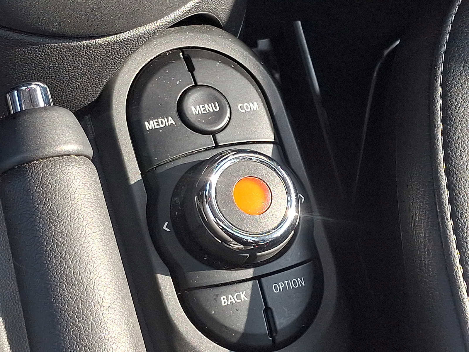 Used 2020 MINI Cooper 2-Door Hardtop w/ Storage Package FWD image 26