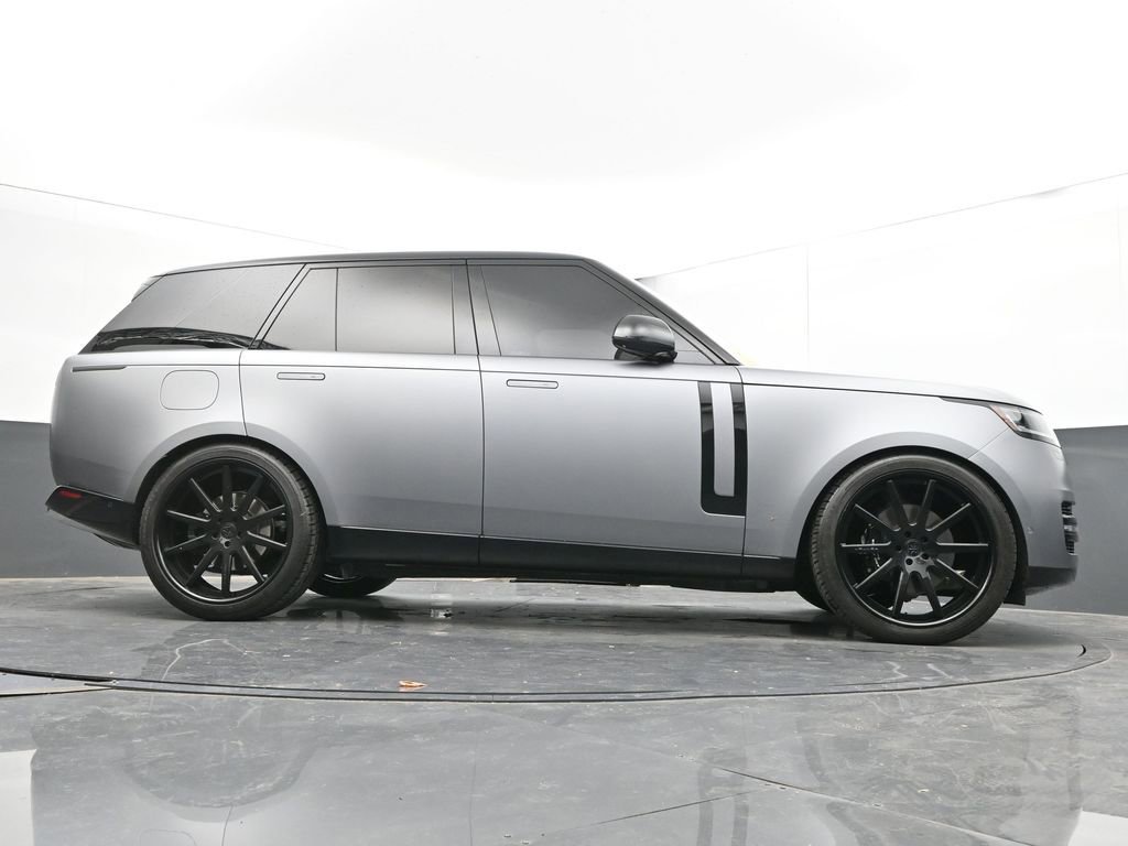 Used 2023 Land Rover Range Rover SE image 48