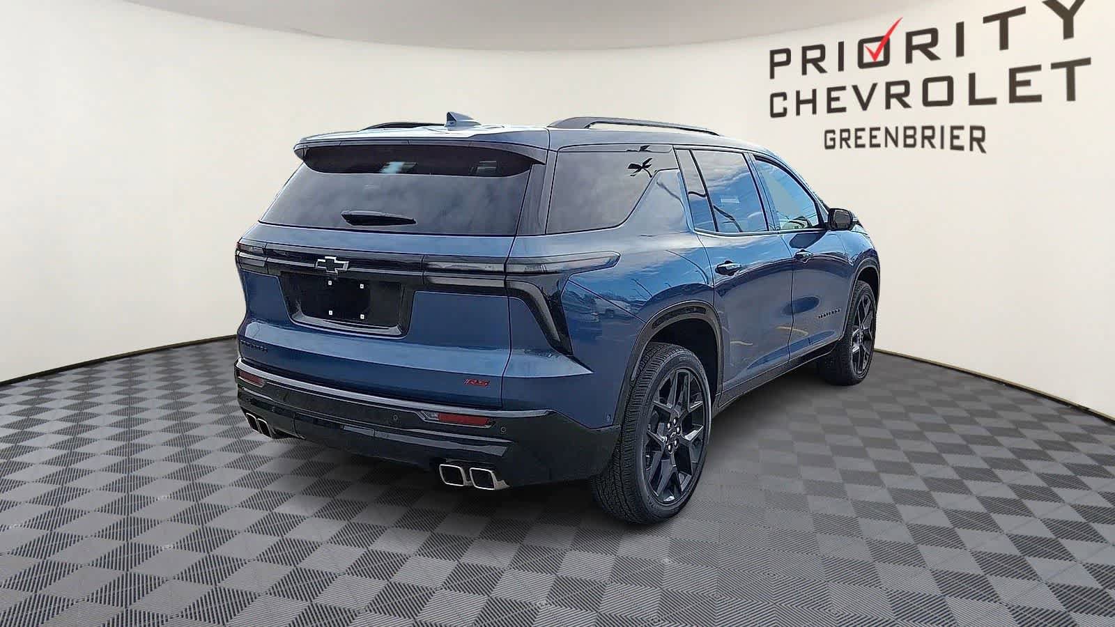 Used 2026 Chevrolet Traverse RS image 8