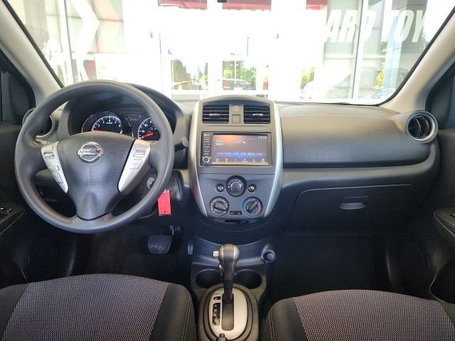 Used 2018 Nissan Versa SV FWD image 17