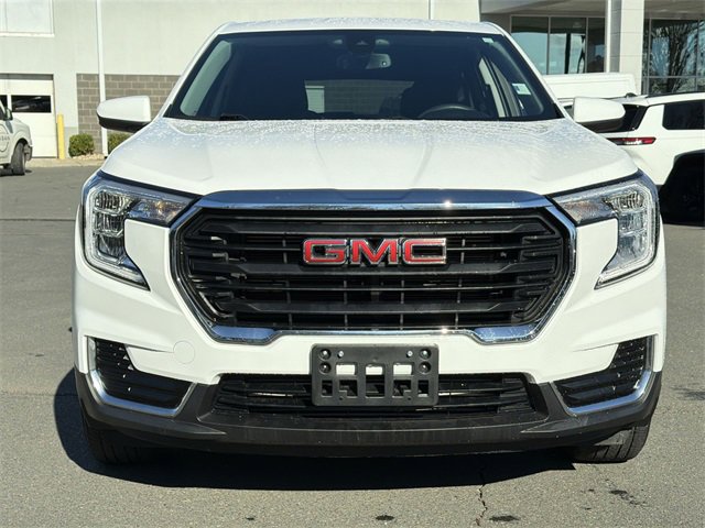 Used 2024 GMC Terrain SLE image 15