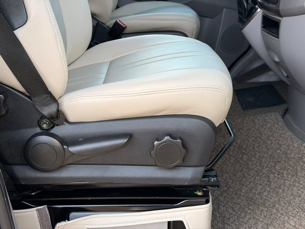 Used 2014 Mercedes-Benz Sprinter 3500 w/ Active Safety Plus Package image 34