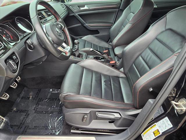 Used 2019 Volkswagen GTI SE w/ SE Experience Package image 15