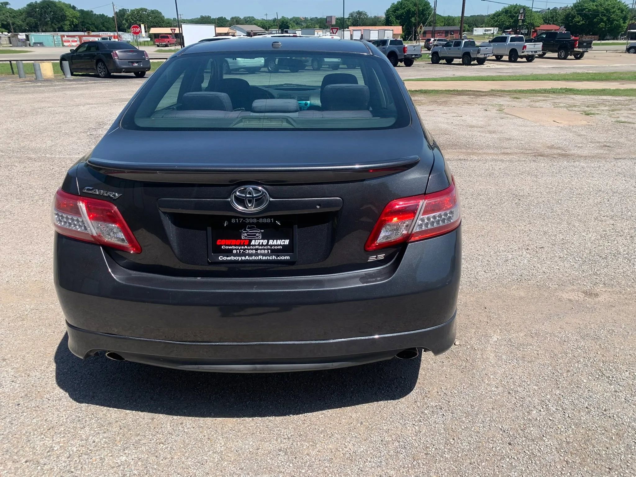 Used 2011 Toyota Camry SE w/ SE Extra-Value Pkg #1 FWD image 8