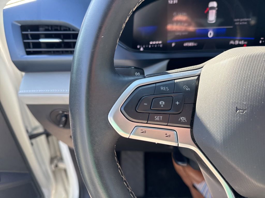 Used 2024 Volkswagen Taos SE image 12