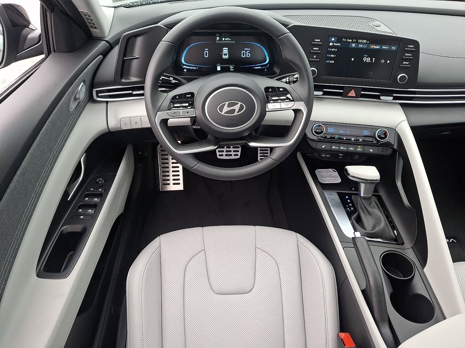 New 2026 Hyundai Elantra SEL Sport FWD image 7