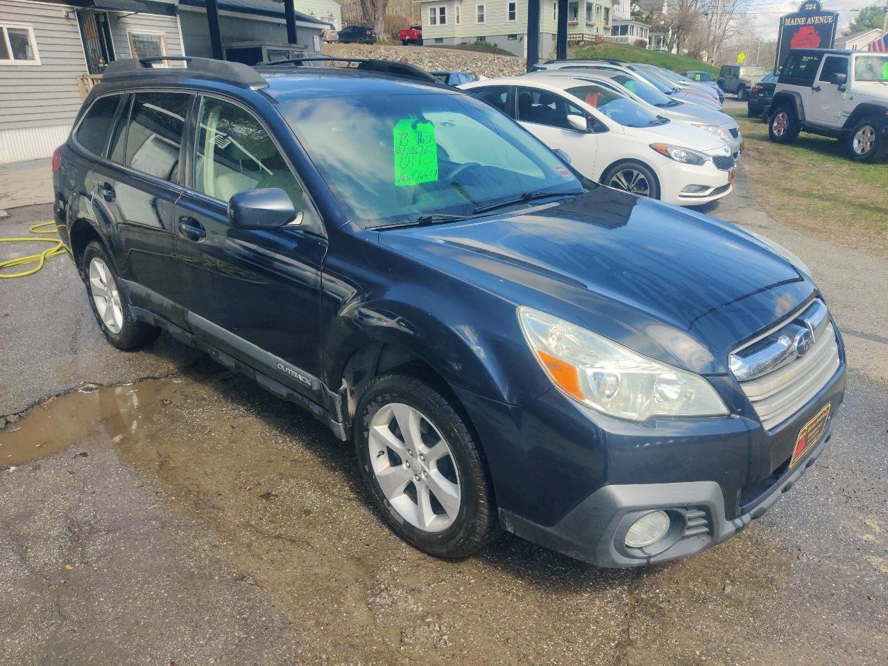 Used 2013 Subaru Outback 2.5i Premium w/ All-Weather Pkg AWD/4WD image 8