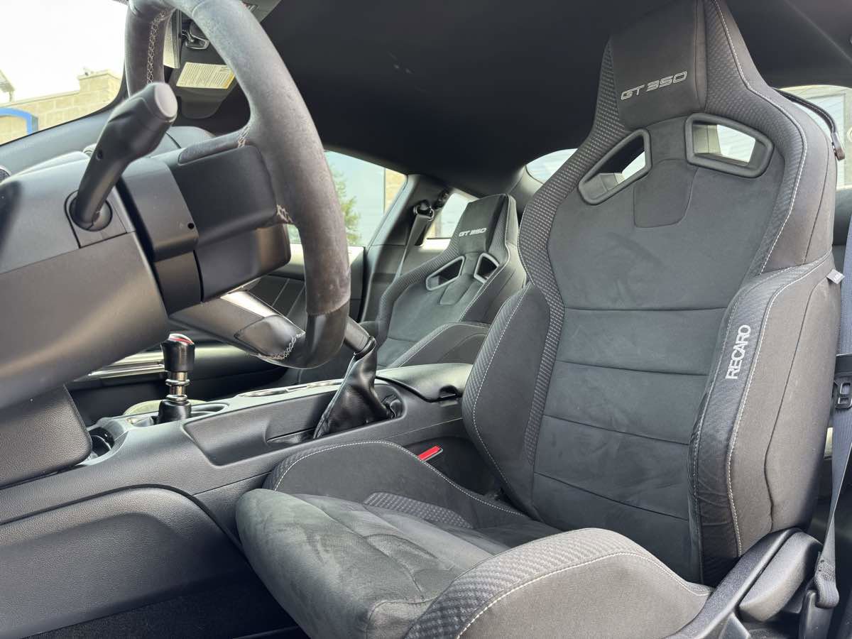 Used 2017 Ford Mustang Shelby GT350 w/ Electronics Package image 28