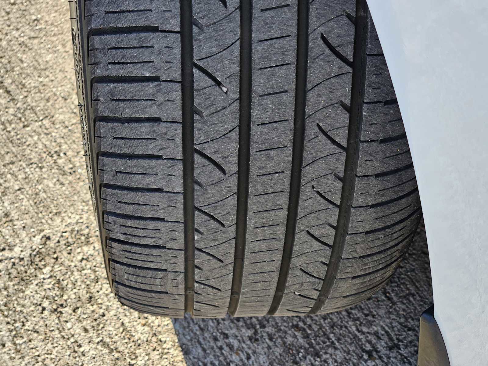 Used 2017 Hyundai Veloster Value Edition image 10