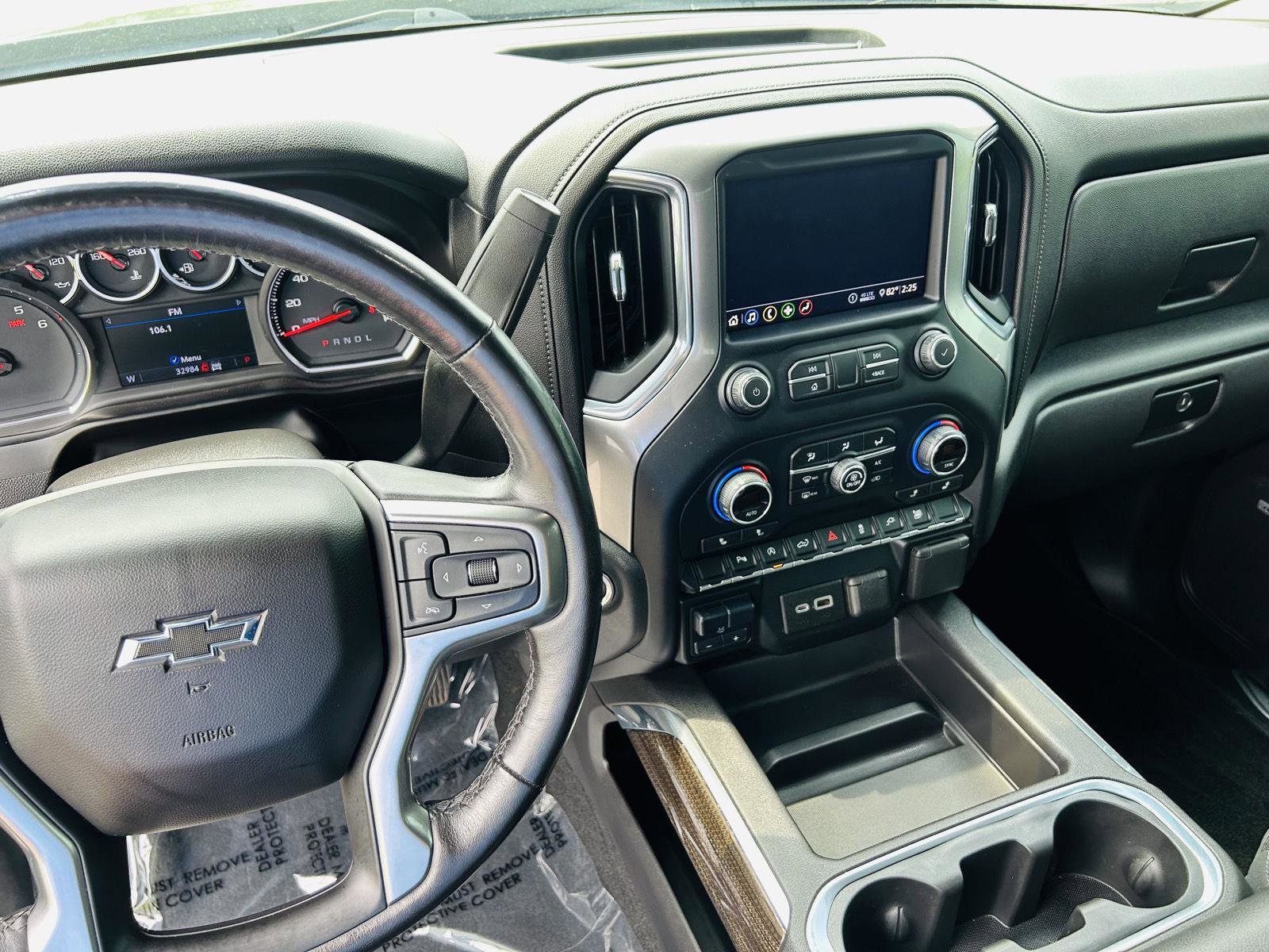 Used 2020 Chevrolet Silverado 1500 RST w/ All-Star Edition image 17