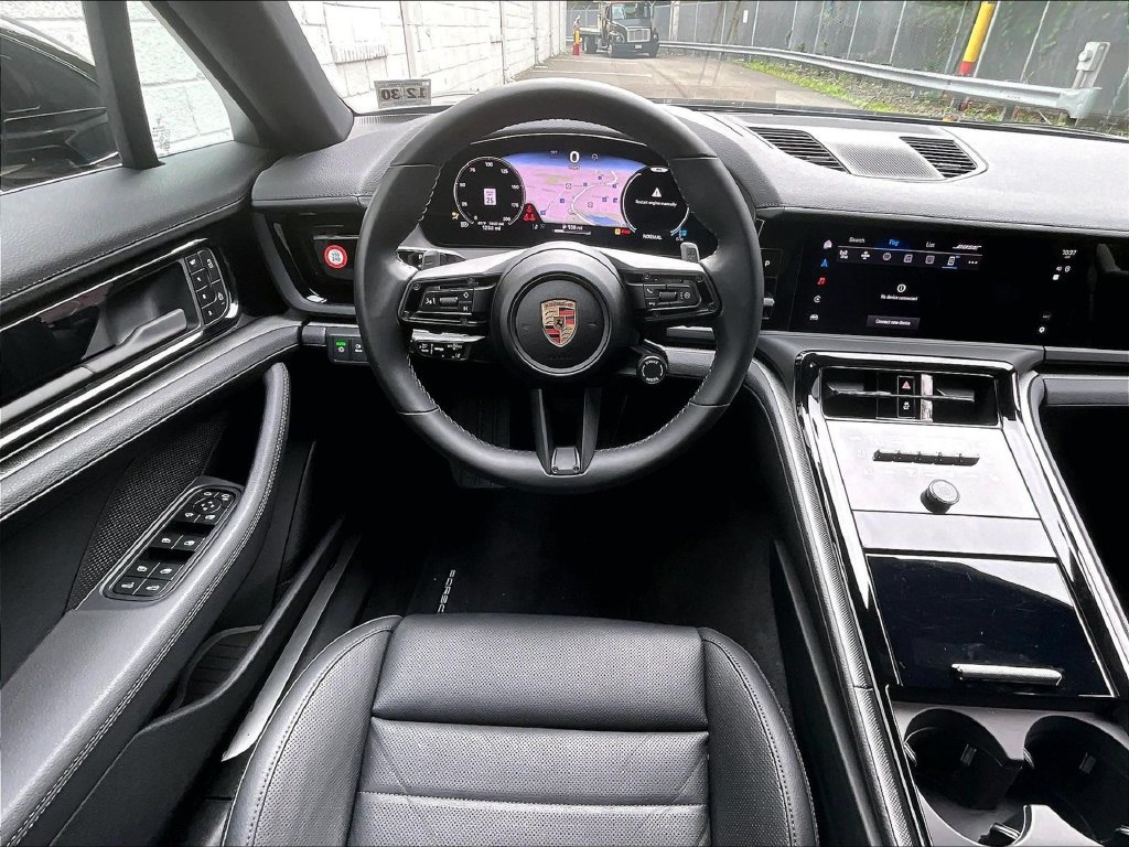 Certified 2025 Porsche Panamera 4 AWD/4WD image 11