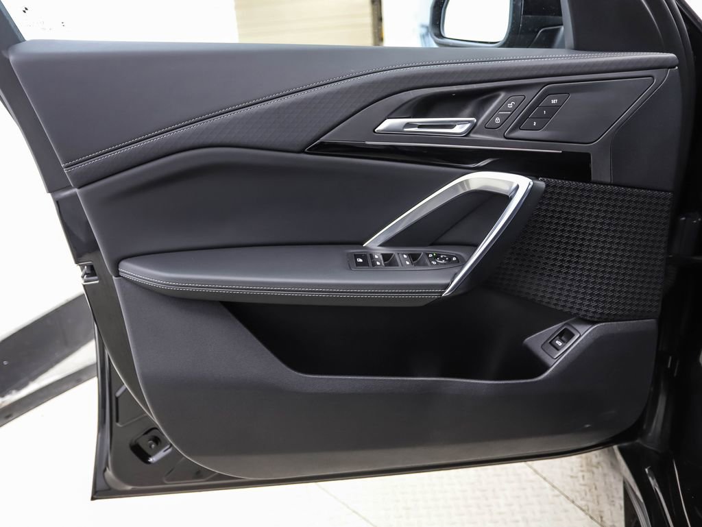 Used 2026 BMW X2 xDrive28i image 9