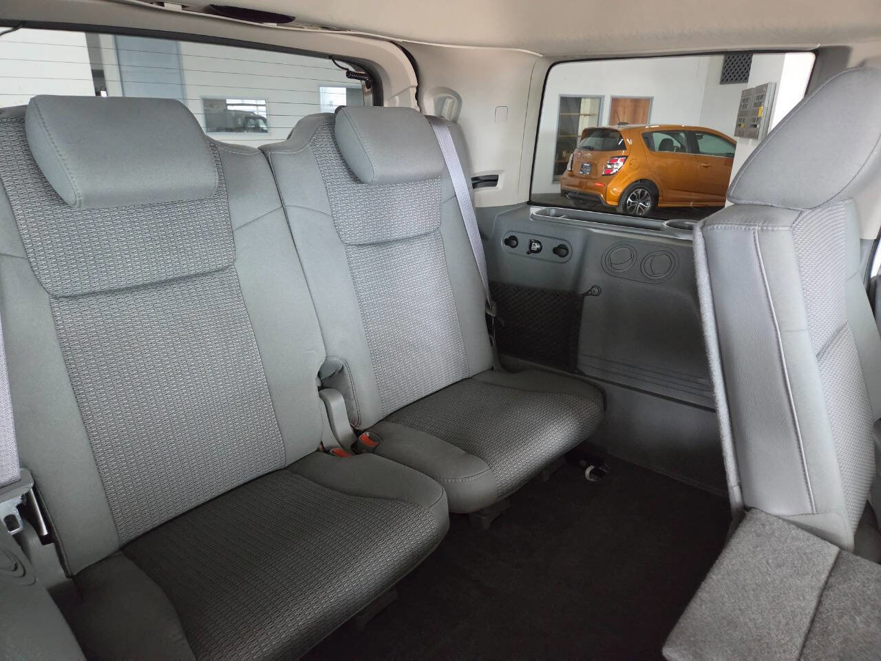 Used 2007 Jeep Commander Sport image 26