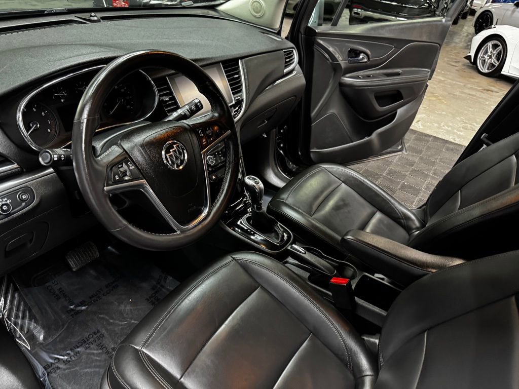 Used 2018 Buick Encore Essence FWD image 32