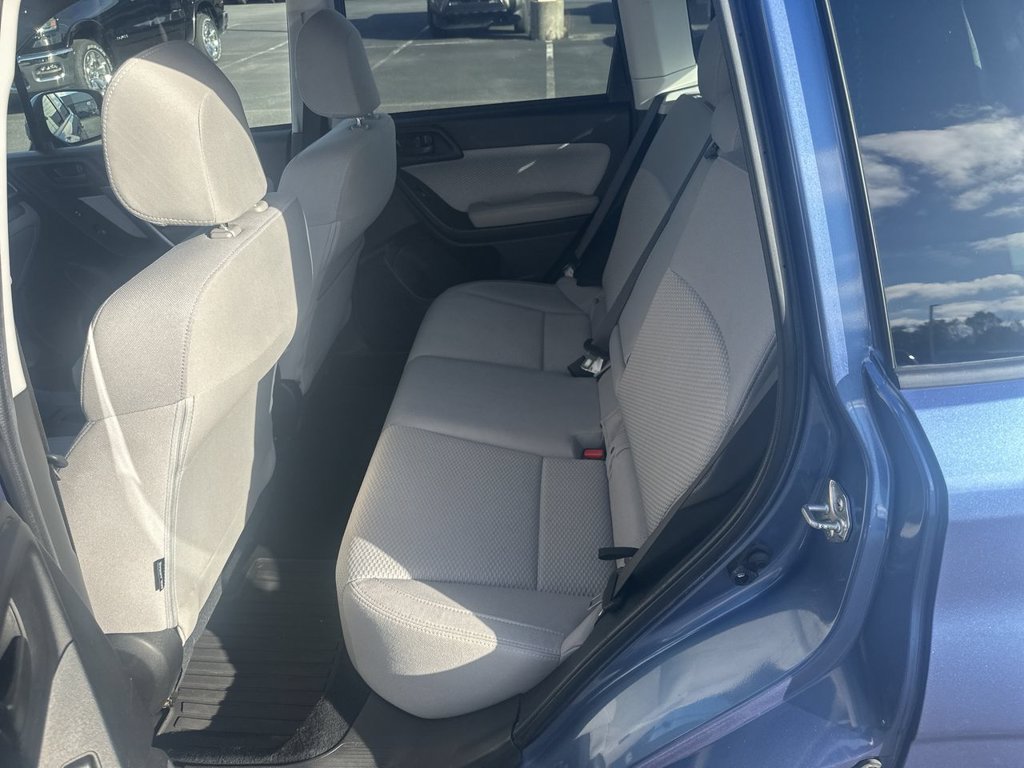 Used 2018 Subaru Forester 2.5i Premium w/ All-Weather Package AWD/4WD image 29