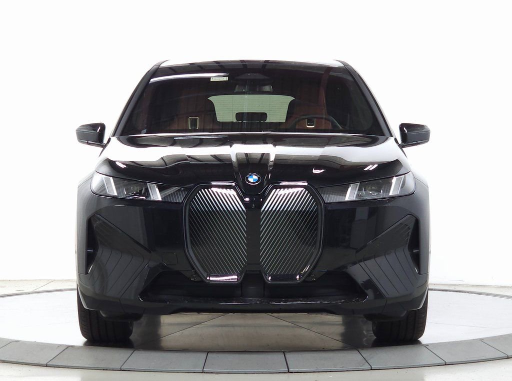 Used 2026 BMW iX xDrive45 image 2