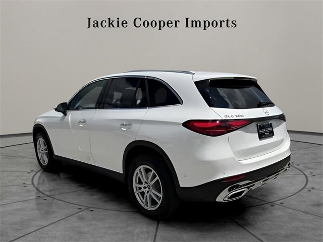 New 2025 Mercedes-Benz GLC 300 image 3