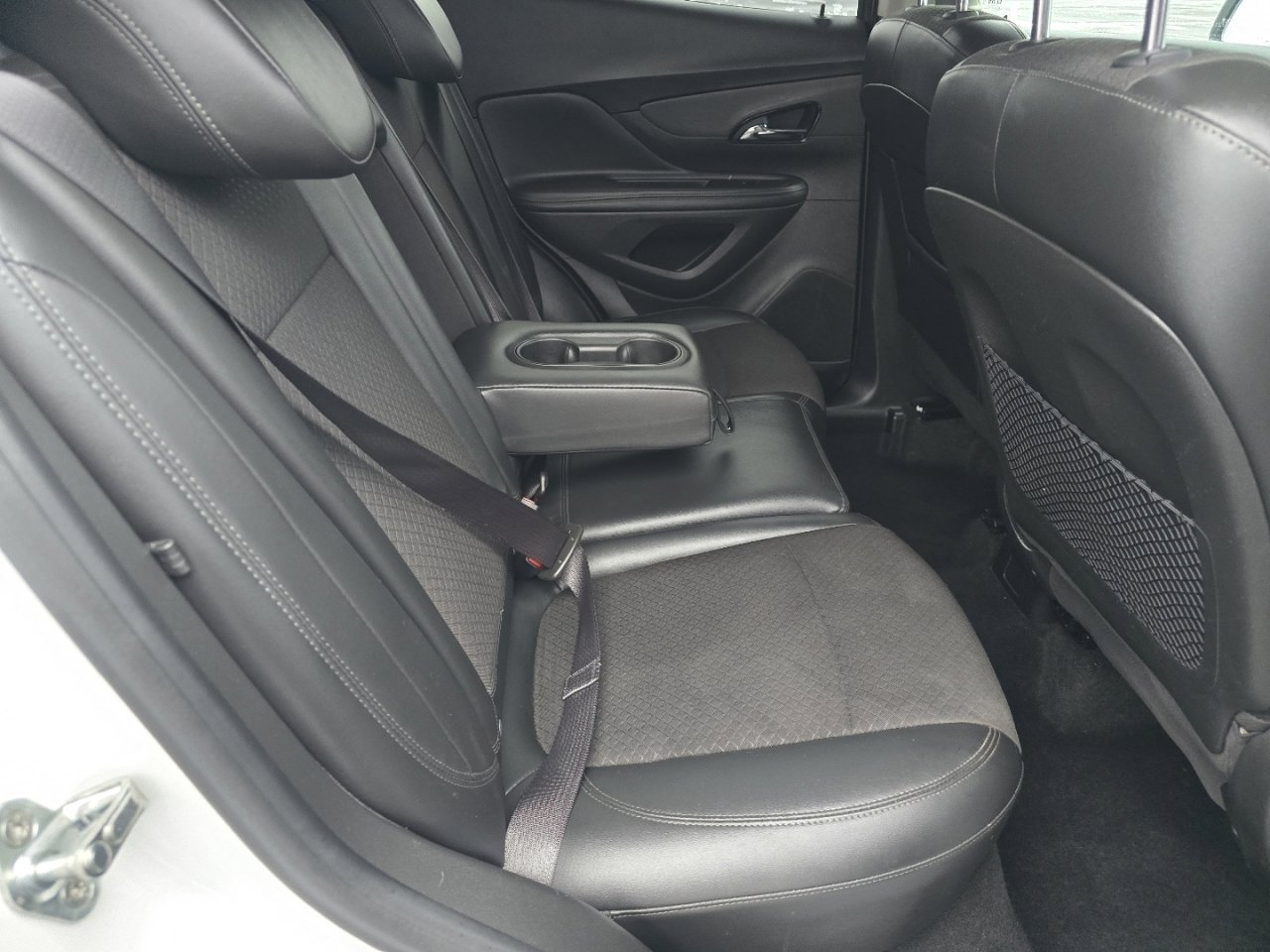 Used 2021 Buick Encore Preferred image 18