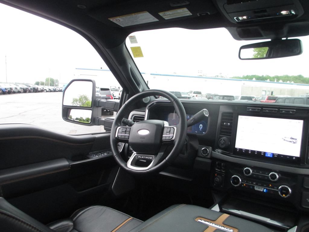 Used 2024 Ford F350 Platinum w/ Tremor Off-Road Package AWD/4WD image 26