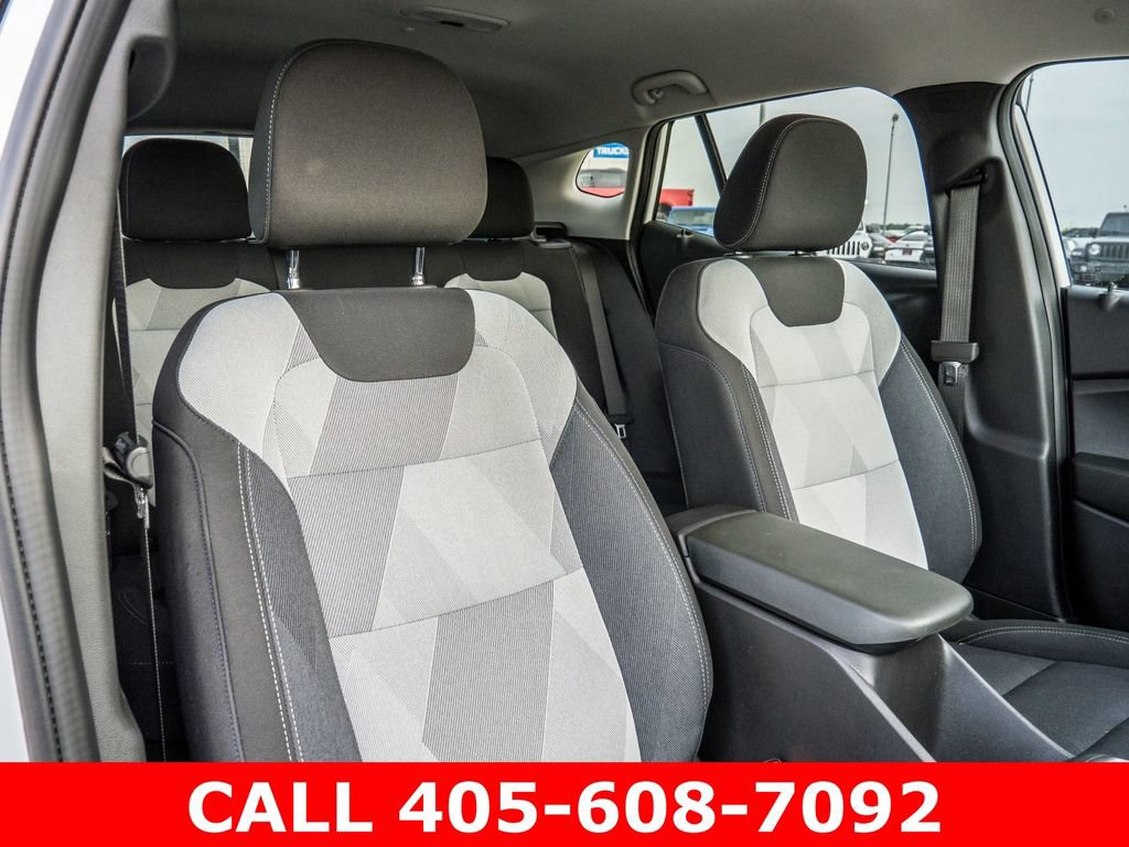 Used 2026 Chevrolet Trax LS w/ Driver Confidence Package FWD image 11