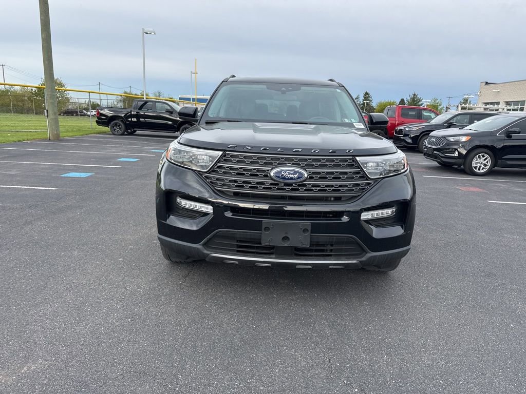 Used 2024 Ford Explorer XLT w/ Equipment Group 202A AWD/4WD image 5